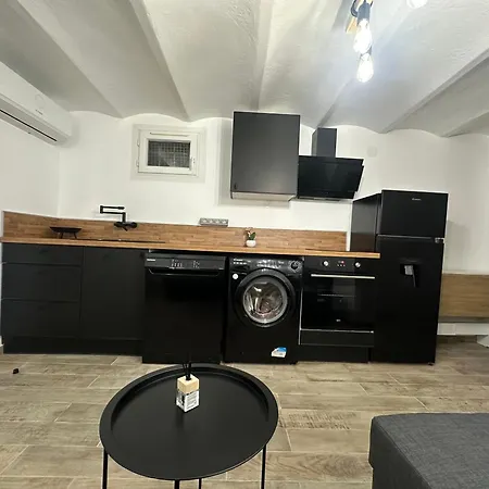 Appt 5 Min De La Holiday home *
